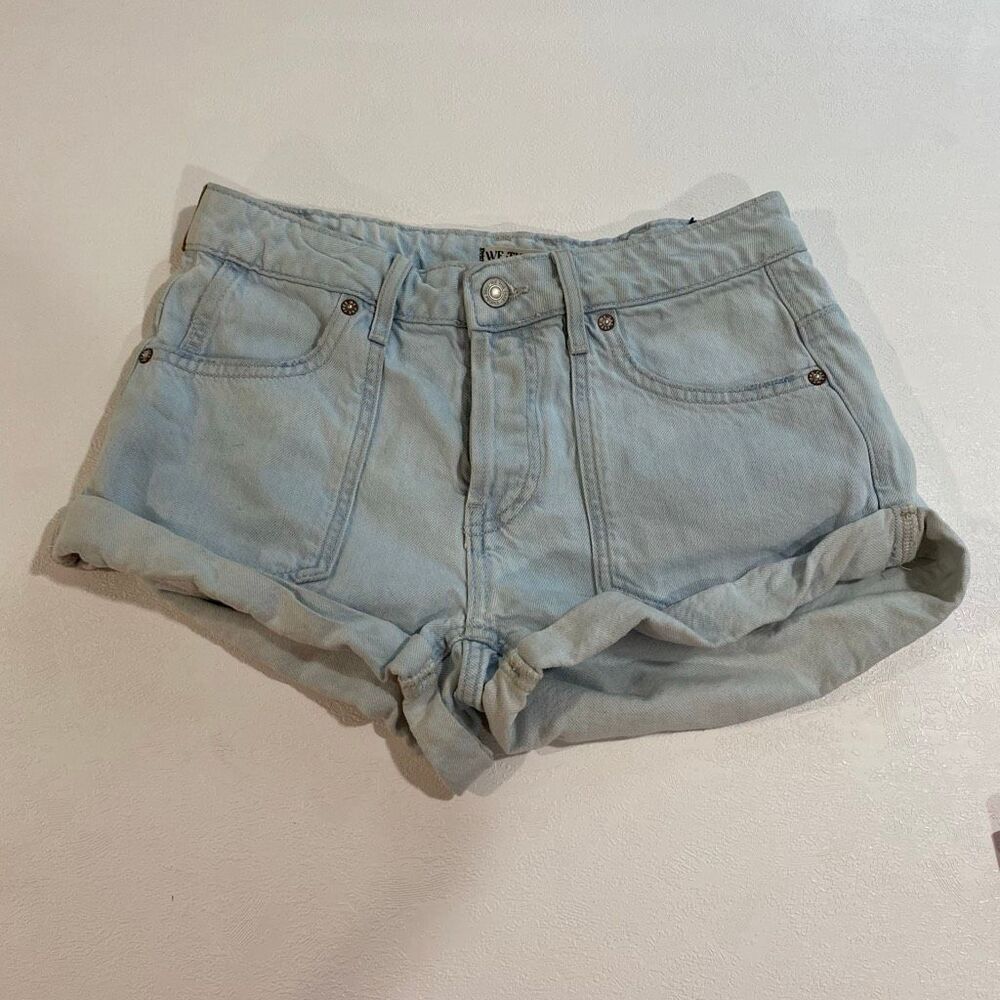 We The Free by Free People Light Wash Denim Cutoff Shorts Women’s Size 25